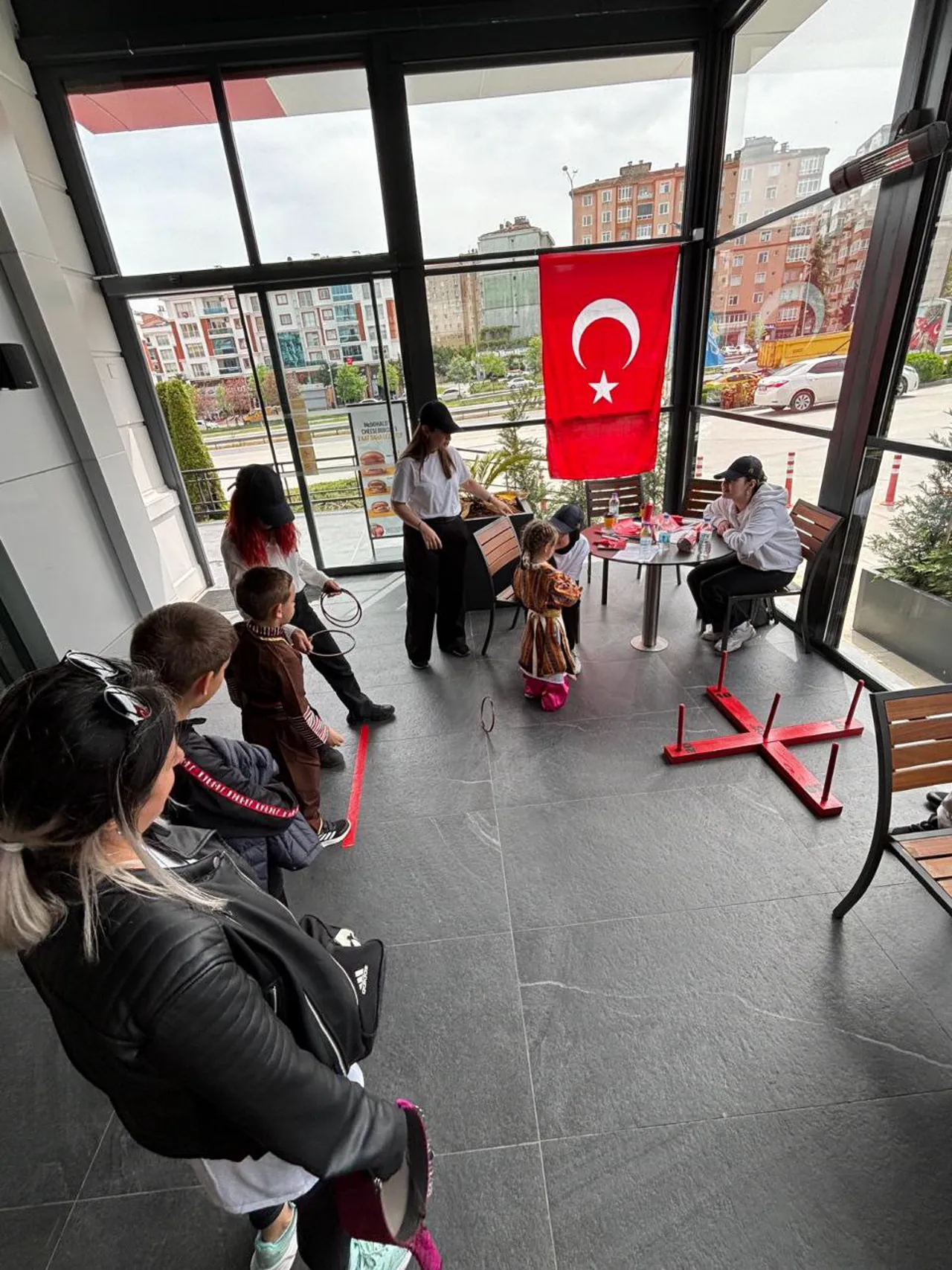 Oyuncak Fabrikası — 1